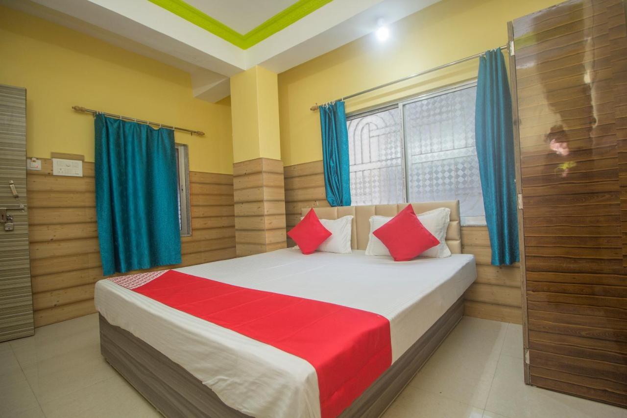 Oyo 30073 Triveni Lodge Siliguri Dış mekan fotoğraf