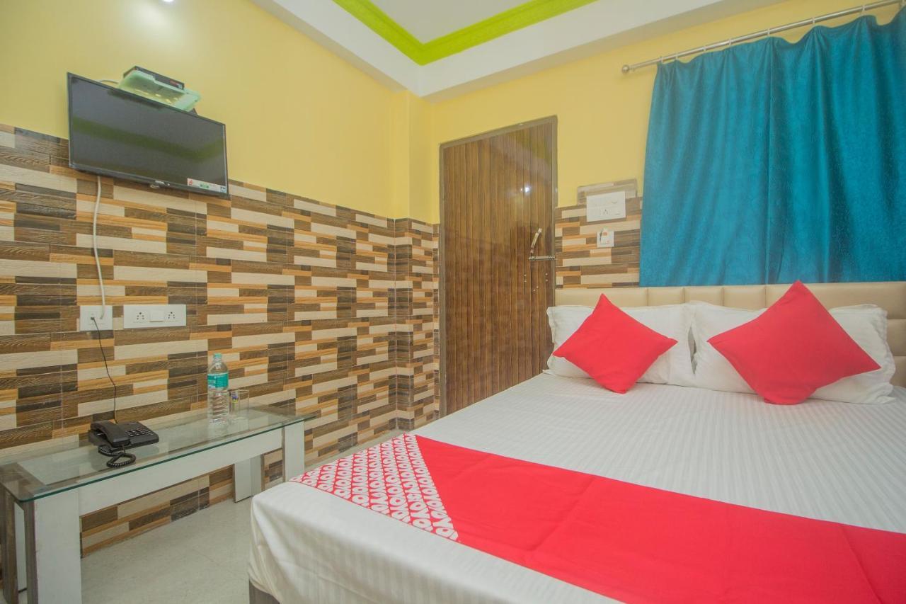 Oyo 30073 Triveni Lodge Siliguri Dış mekan fotoğraf