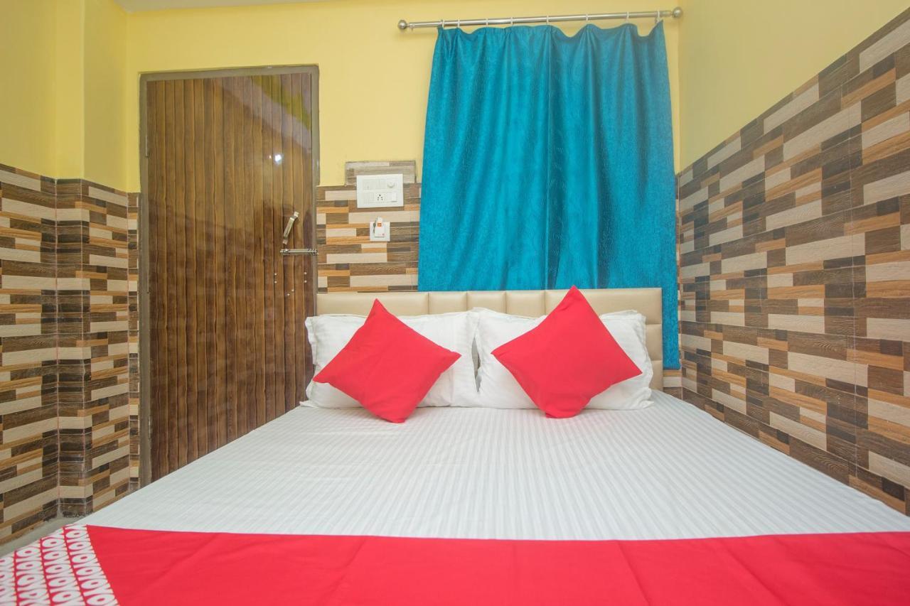 Oyo 30073 Triveni Lodge Siliguri Dış mekan fotoğraf