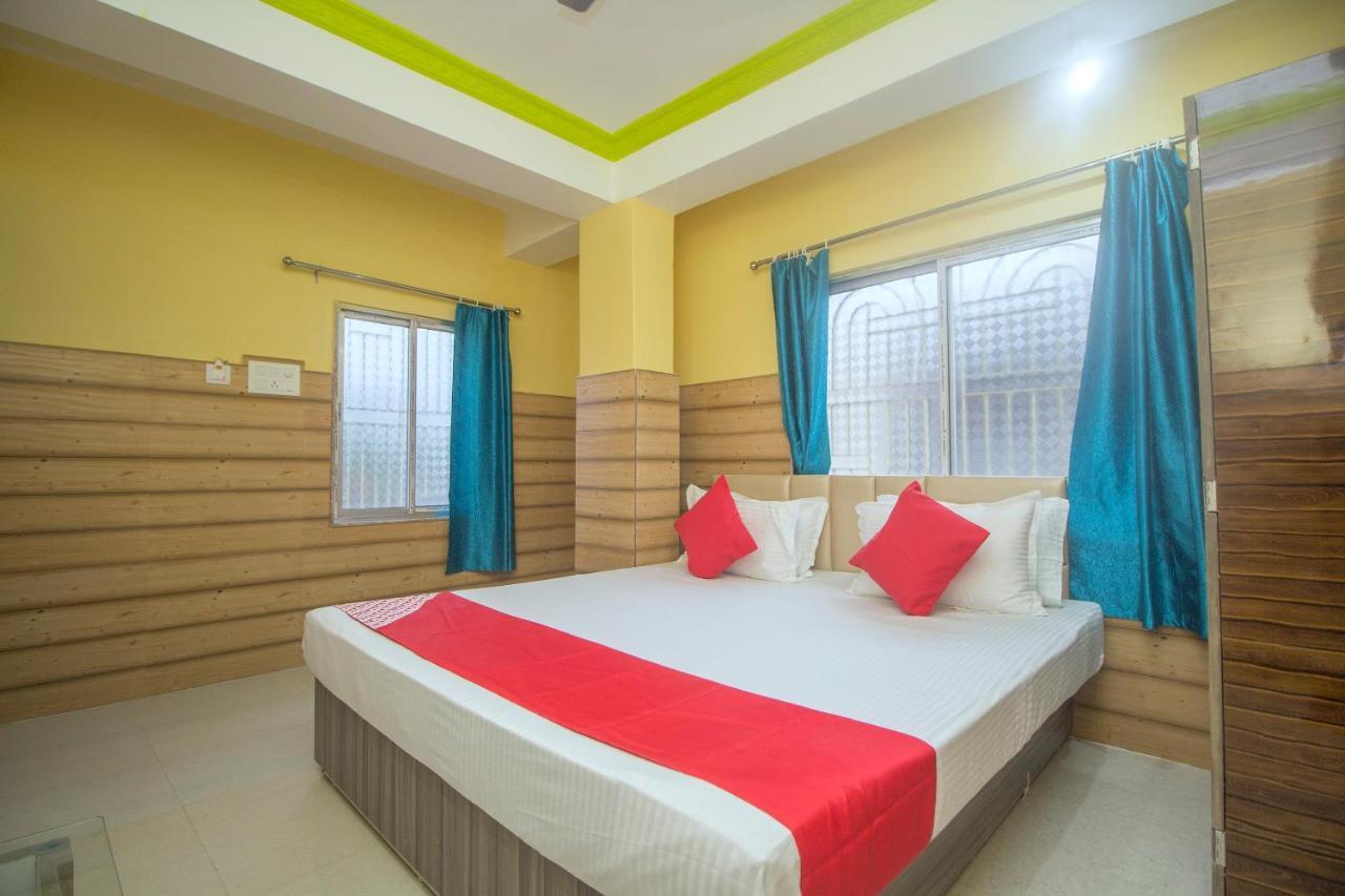 Oyo 30073 Triveni Lodge Siliguri Dış mekan fotoğraf