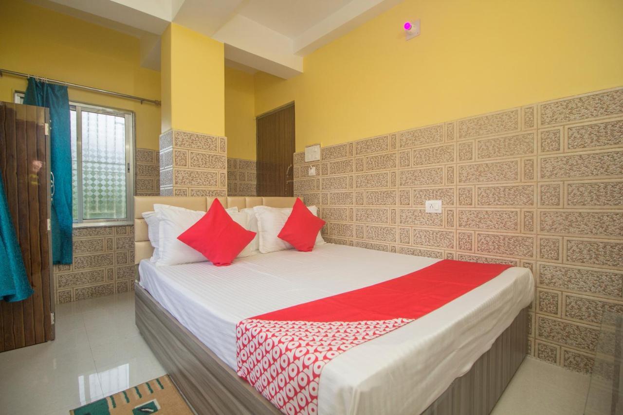 Oyo 30073 Triveni Lodge Siliguri Dış mekan fotoğraf