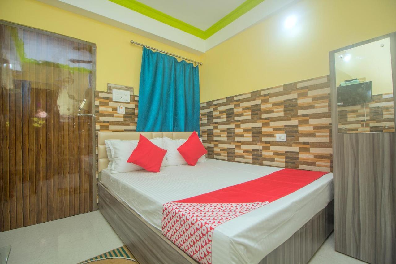 Oyo 30073 Triveni Lodge Siliguri Dış mekan fotoğraf