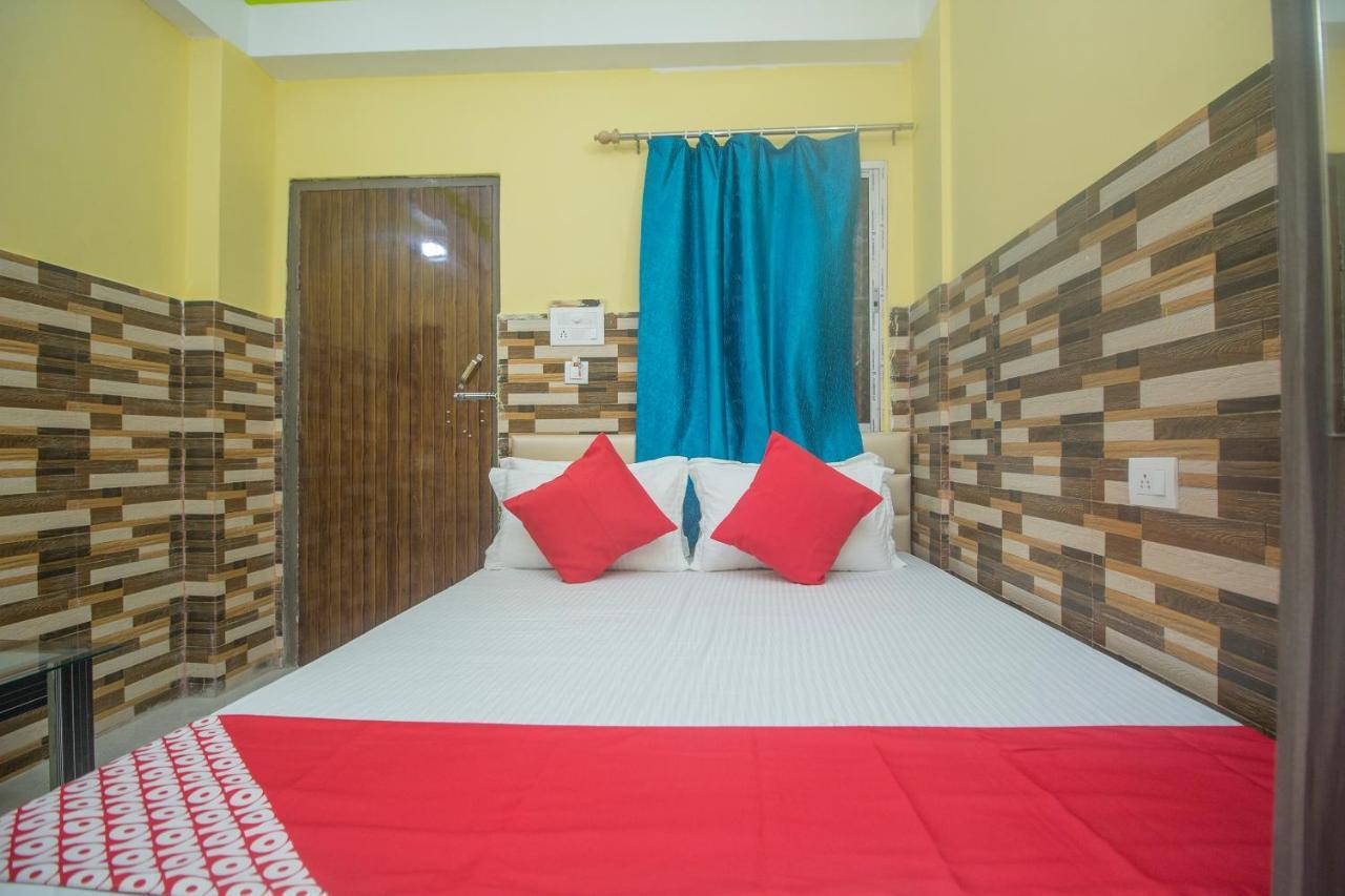 Oyo 30073 Triveni Lodge Siliguri Dış mekan fotoğraf